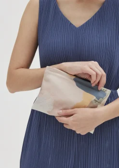 Analogue Mini Flat Pouch