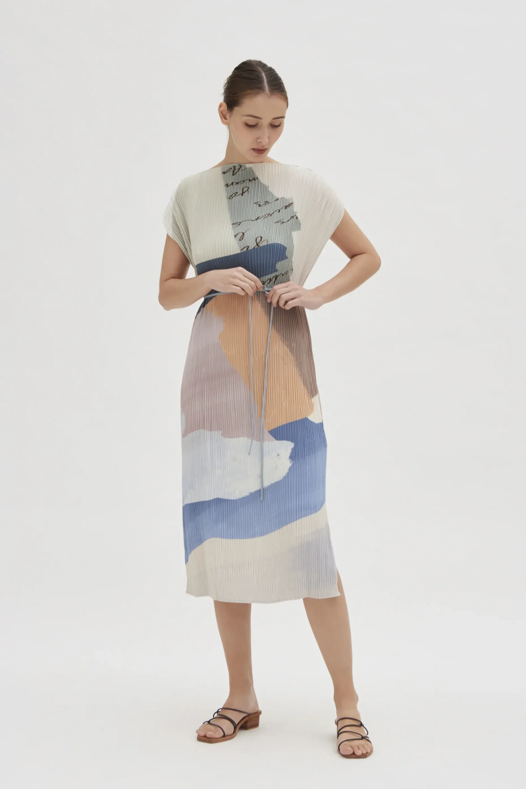 Analogue Pleated Kaftan