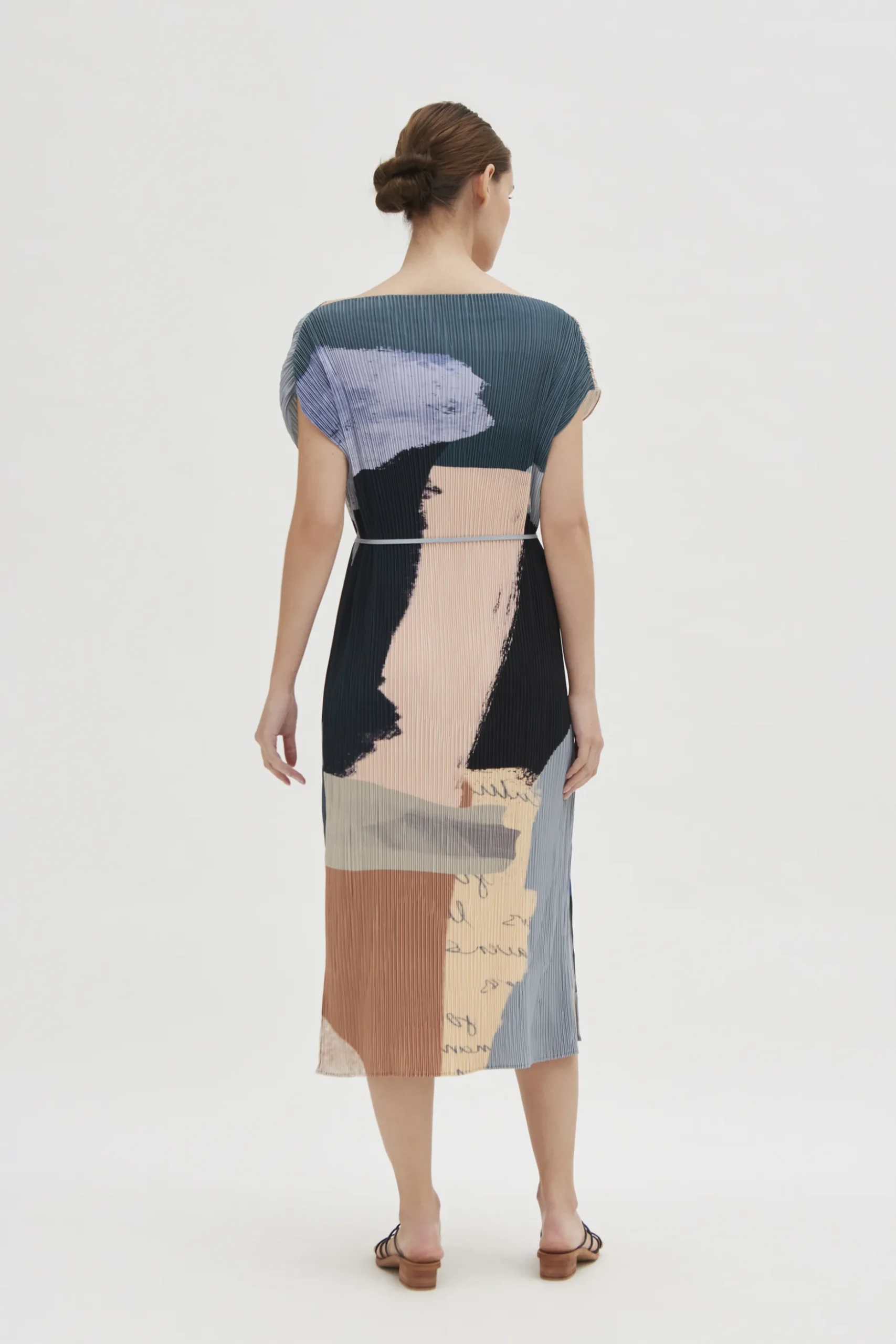 Analogue Pleated Kaftan