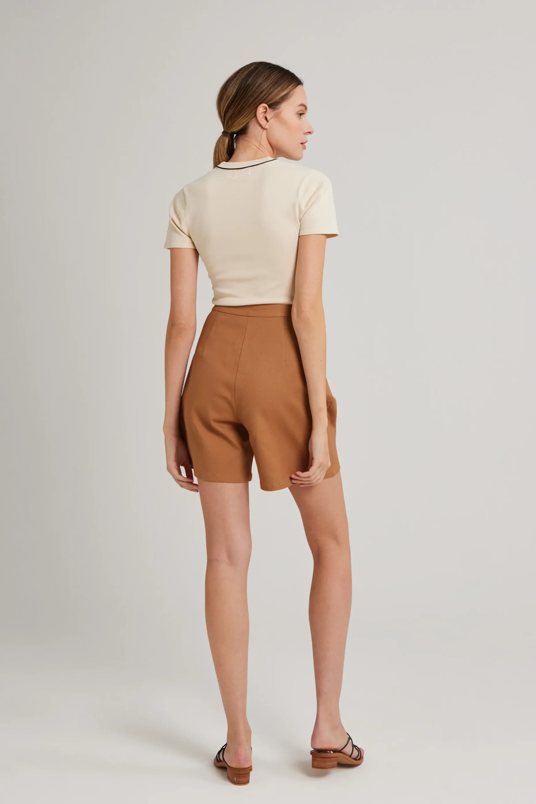 Contrast Collar Knit Top