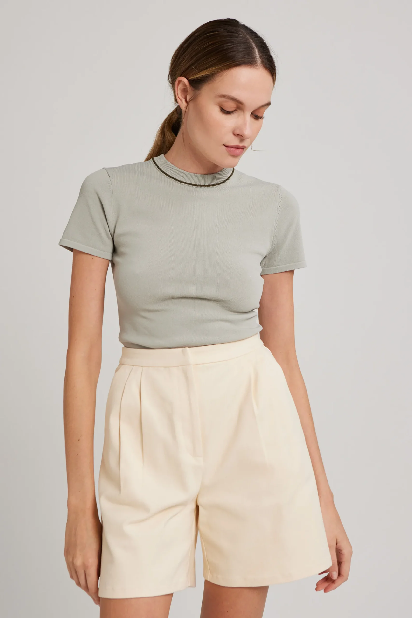 Contrast Collar Knit Top
