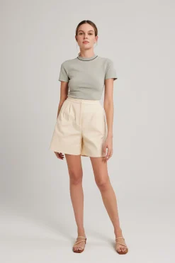 Contrast Collar Knit Top