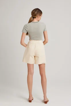 Contrast Collar Knit Top