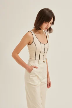 Contrast Detail Linen Crop Top