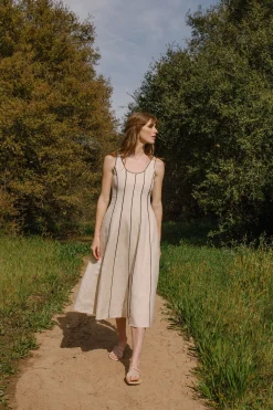 Contrast Detail Linen Maxi Dress