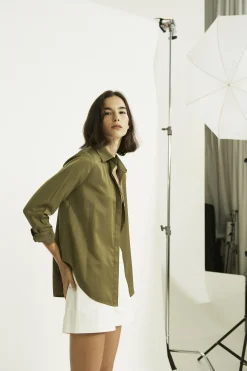 Curved Hem Rayon Shirt
