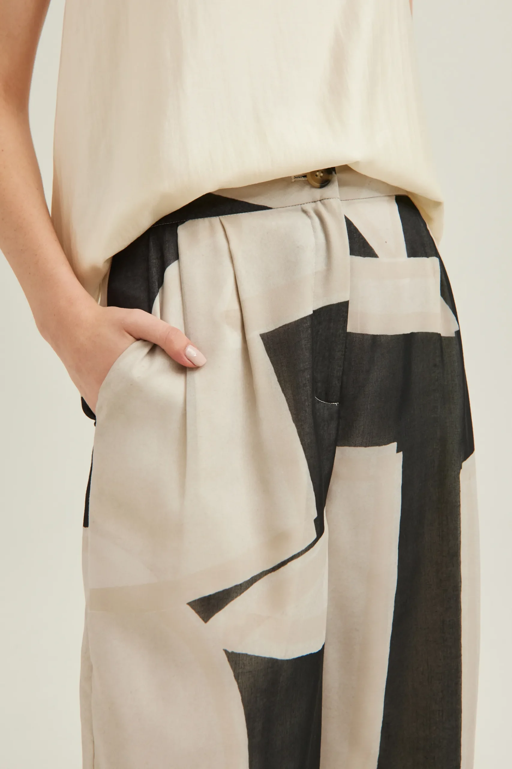 Dialogue Full-Length Trousers