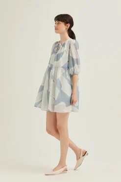 Dialogue Puff-Sleeve Shift Dress