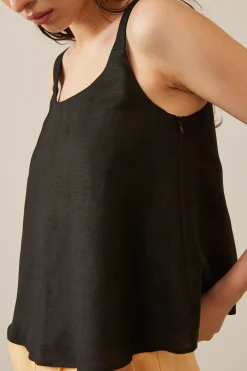 Linen Scoop-Neck Top