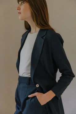 Linen Tailored Shorts