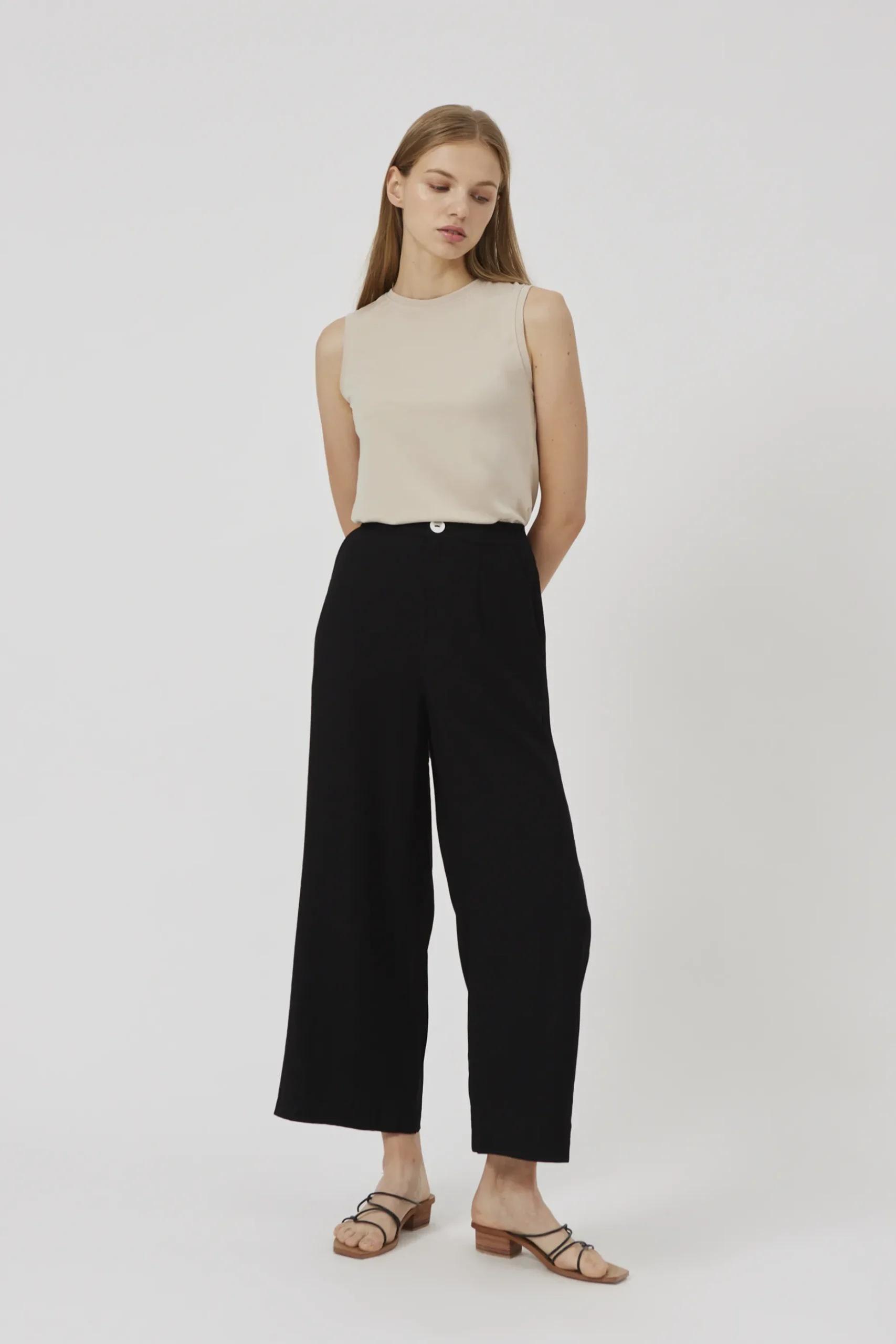 Relaxed High-Waisted Pants