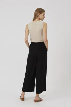Relaxed High-Waisted Pants