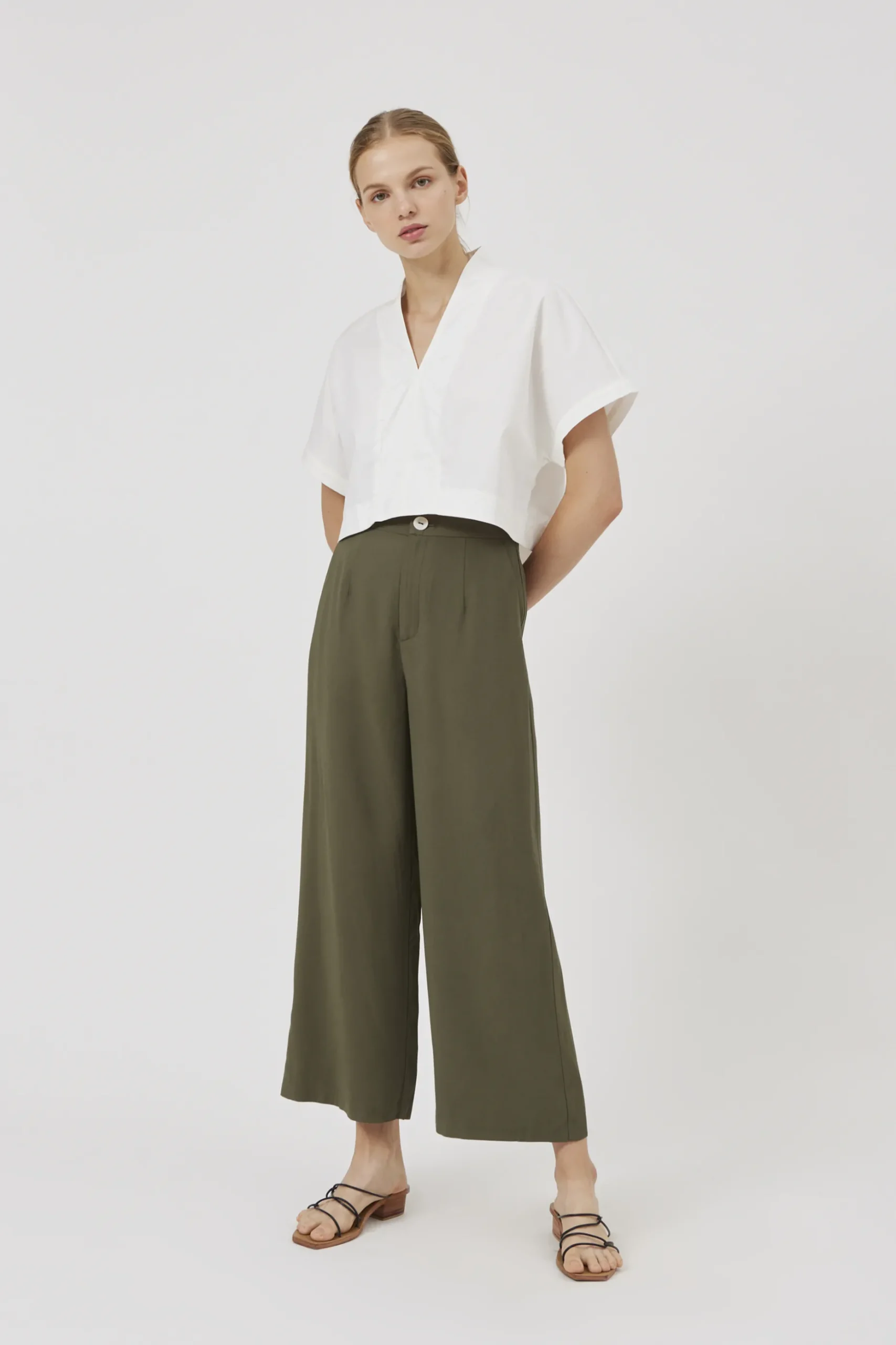 Relaxed High-Waisted Pants