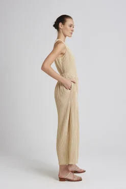 Relaxed Pleated Pants