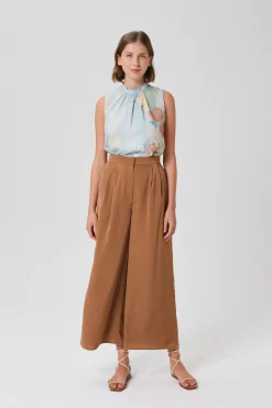 Savour Gathered Shift Top
