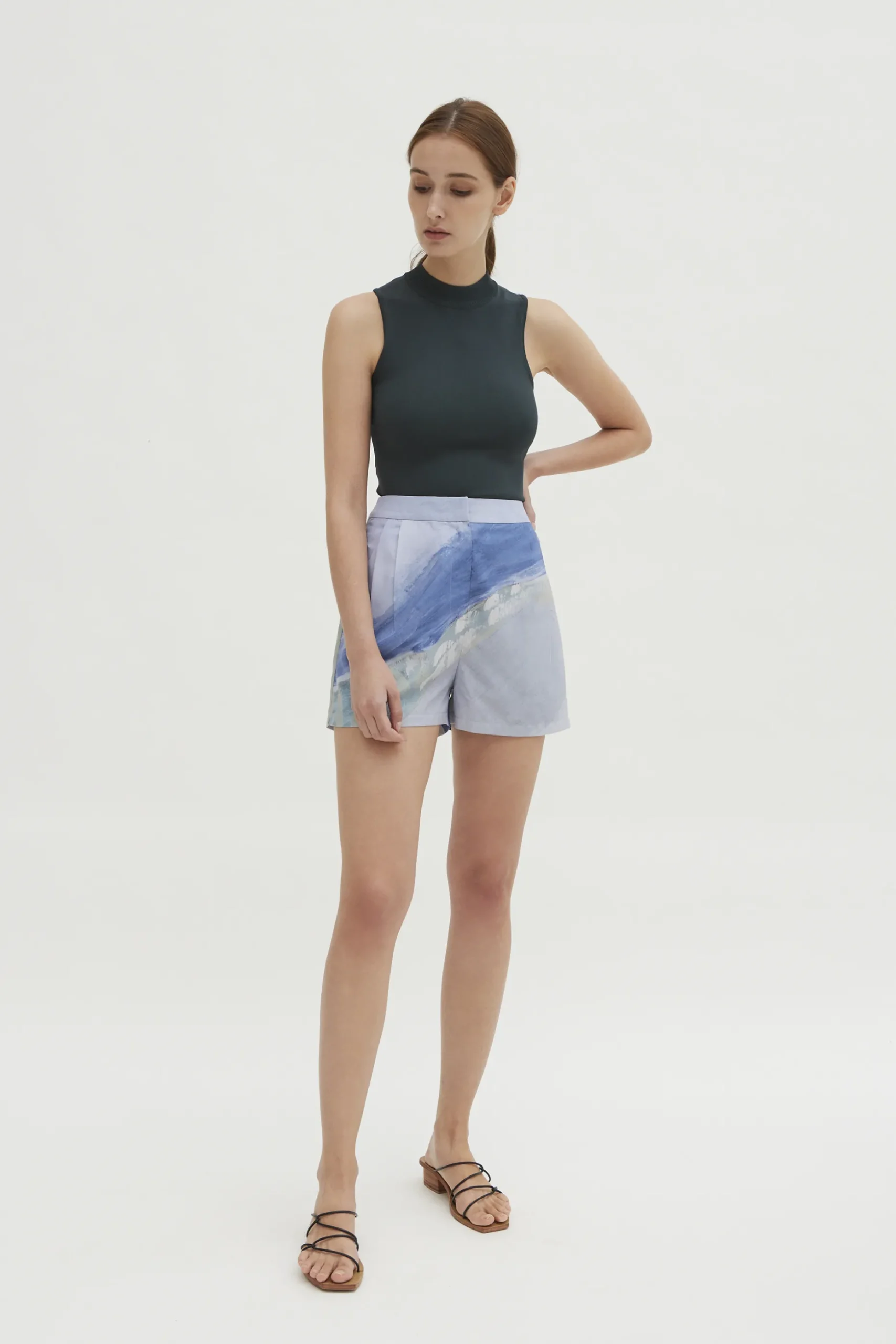 Sleeveless High-Neck Knit