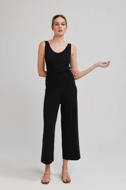 Sleeveless V-Neck Knit Top
