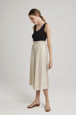 Sleeveless V-Neck Knit Top