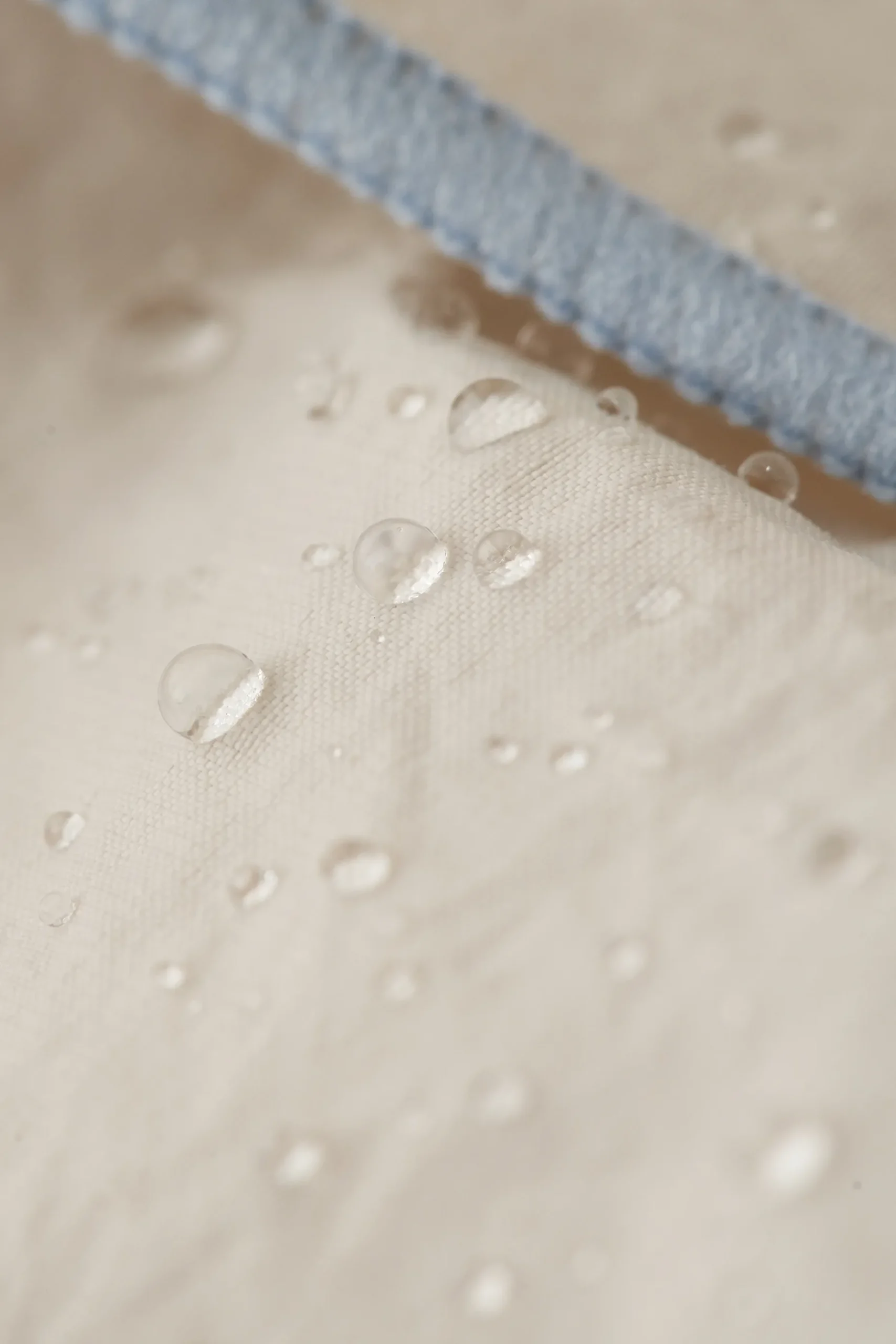 Textured Oversized Water-Resistant Tablecloth