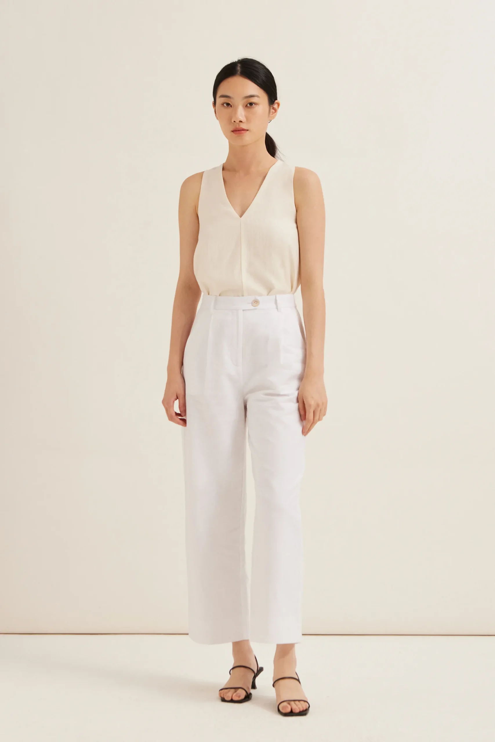 Two-Way Twist Knot Top