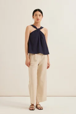 Two-Way Twist Knot Top