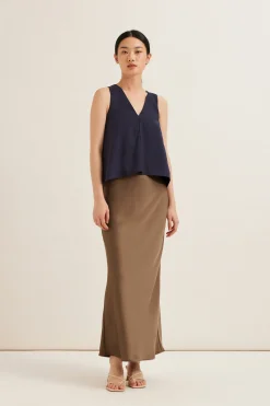 Two-Way Twist Knot Top