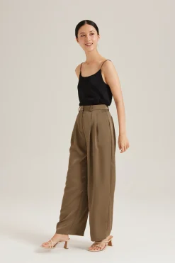 Two-Way Wide Neck Cami Top