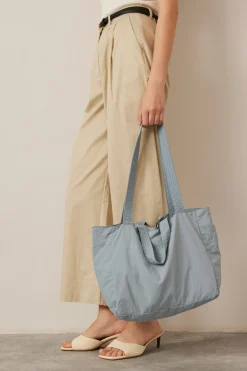 Water-Resistant Medium Weekender Carryall