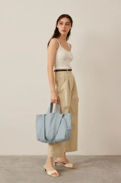 Water-Resistant Medium Weekender Carryall